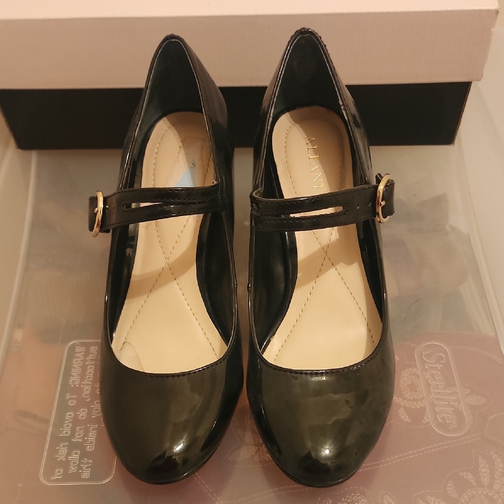 Alfani Glossy Black Mary Jane Heels